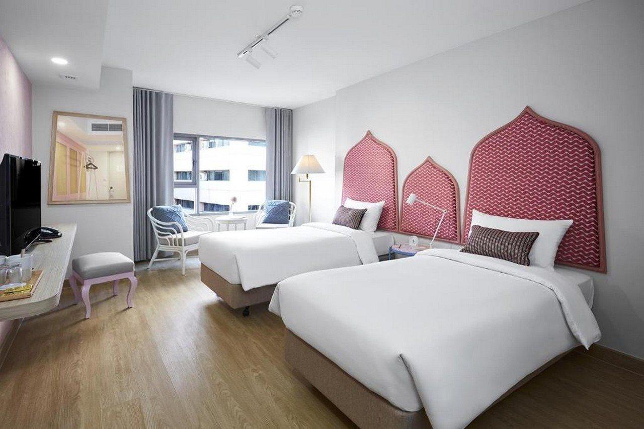 56 Surawong Hotel Bangkok Exterior photo