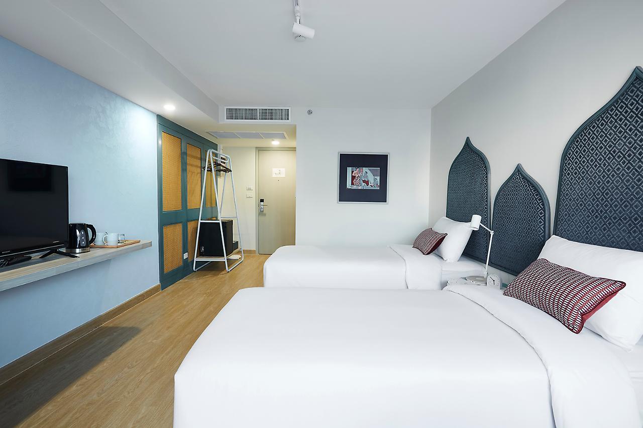 56 Surawong Hotel Bangkok Exterior photo